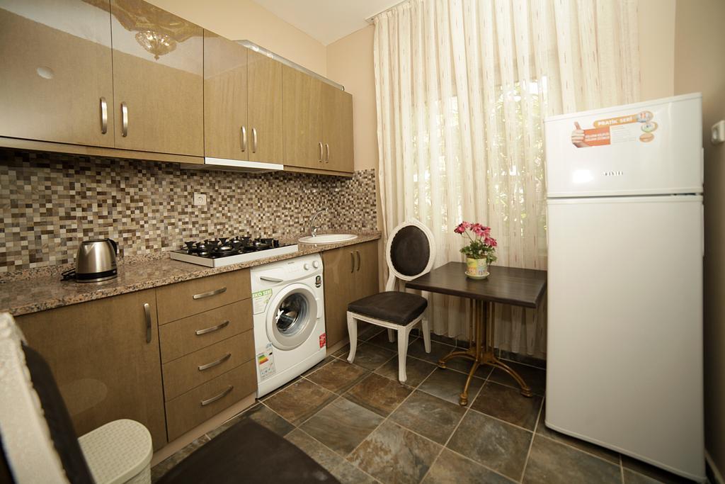 Blue Marmaray Apart Aparthotel Istanbul Room photo